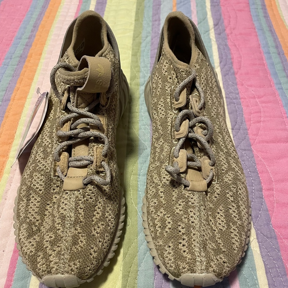 Adidas original Tubular Doom Bug Kids shoe.